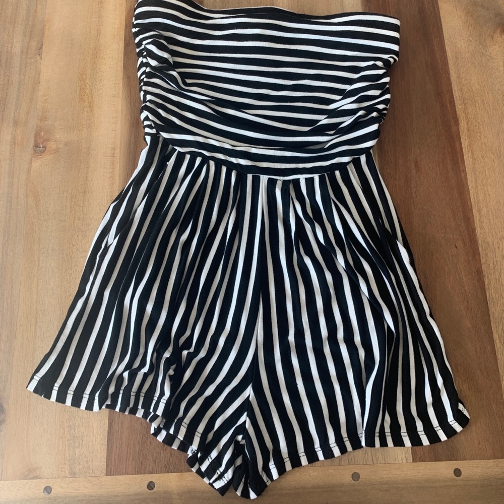 Black and White Romper🖤🤍🖤